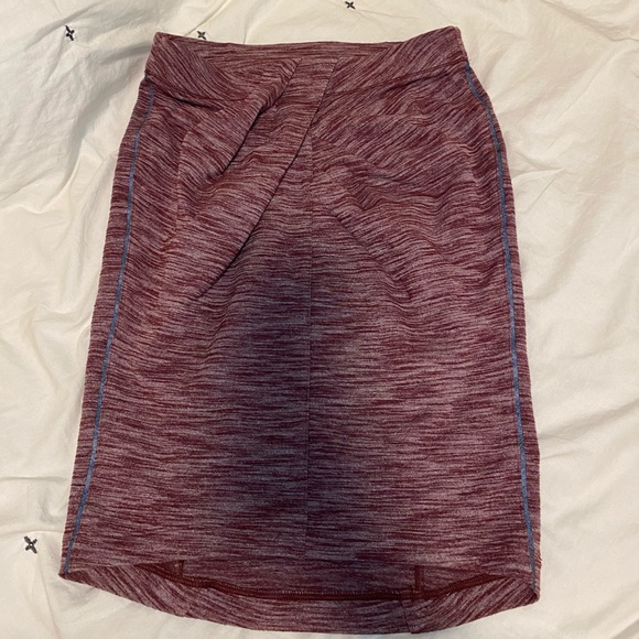 lululemon athletica Dresses & Skirts - Lulu lemon casual fitted skirt